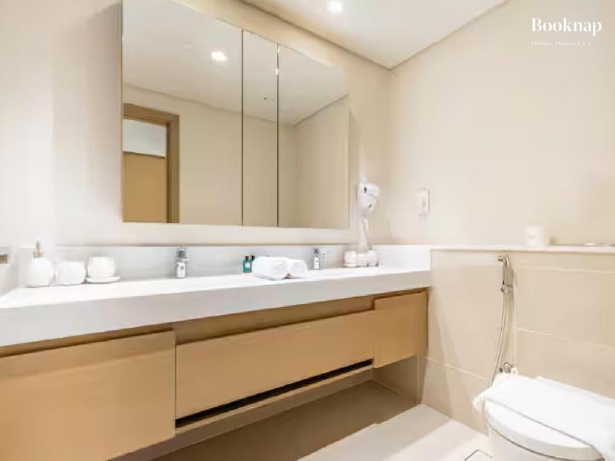 Lavish 3br With Assistant In Habour Gate Tower *