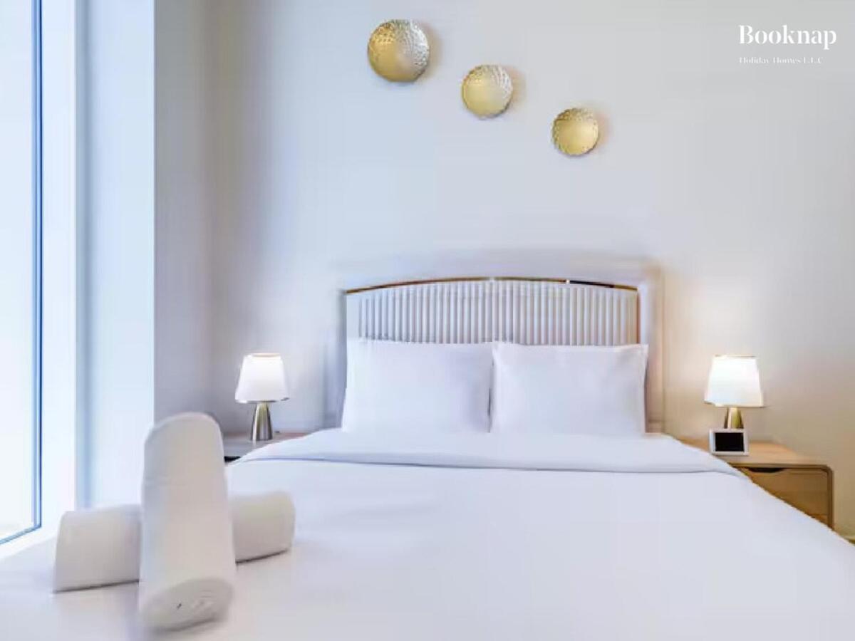 Lavish 3br With Assistant In Habour Gate Tower Apartment