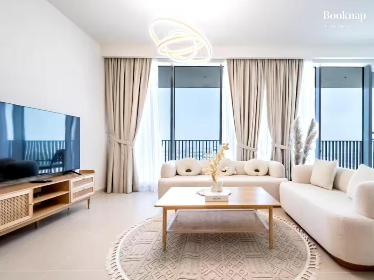 Lavish 3br With Assistant In Habour Gate Tower Dubai