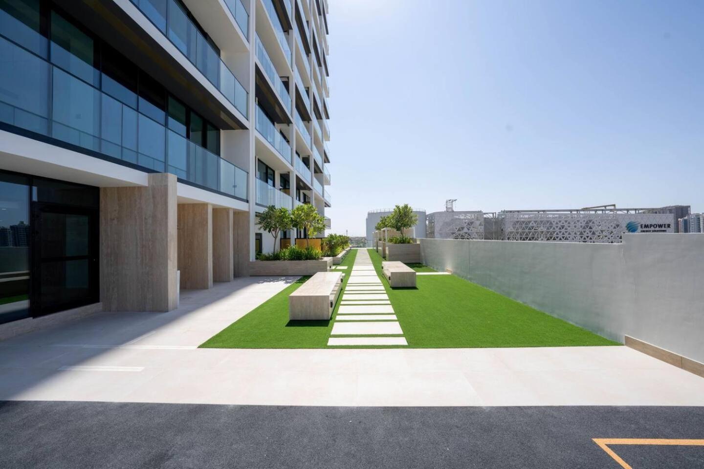 Apartment Trendy & Elegant 1br In Jvc *