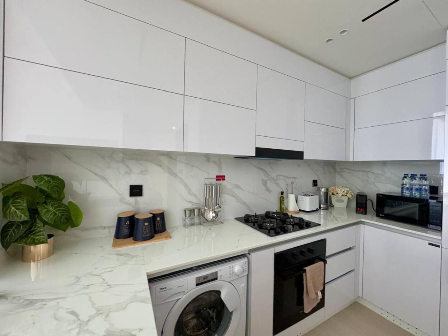 Apartment Trendy & Elegant 1br In Jvc *