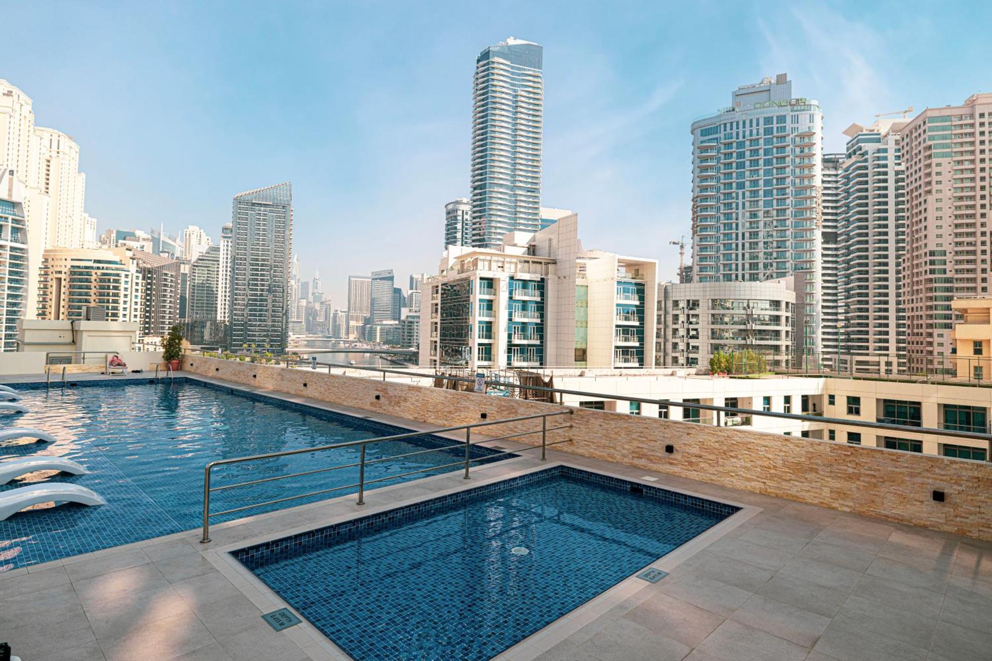 Apartment Cozy Urban 2br In Dec Tower Marina