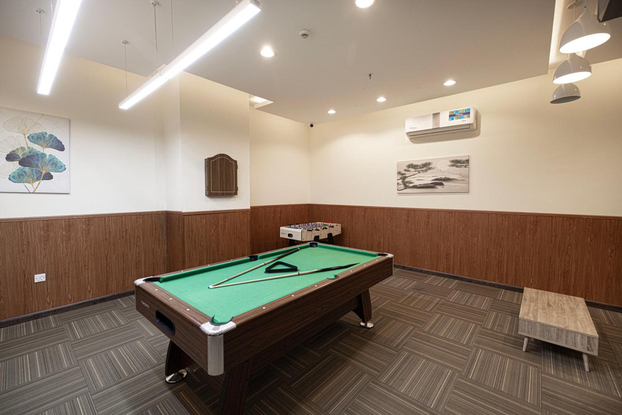 Cozy Urban 2br In Dec Tower Marina Apartment Dubai