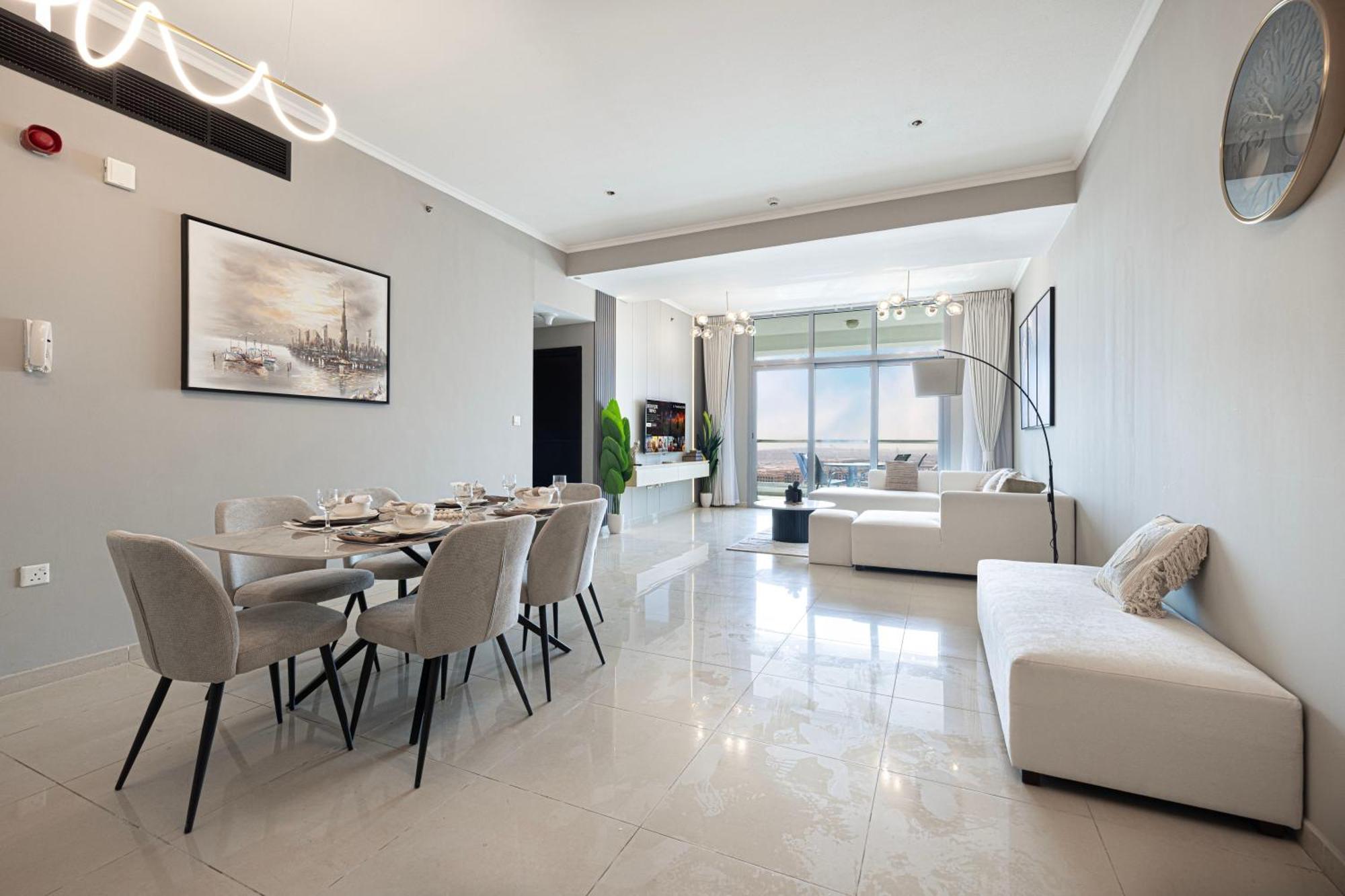 Cozy Urban 2br In Dec Tower Marina Dubai