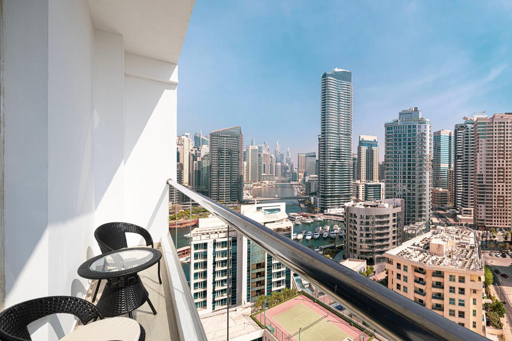 Apartment Cozy Urban 2br In Dec Tower Marina *