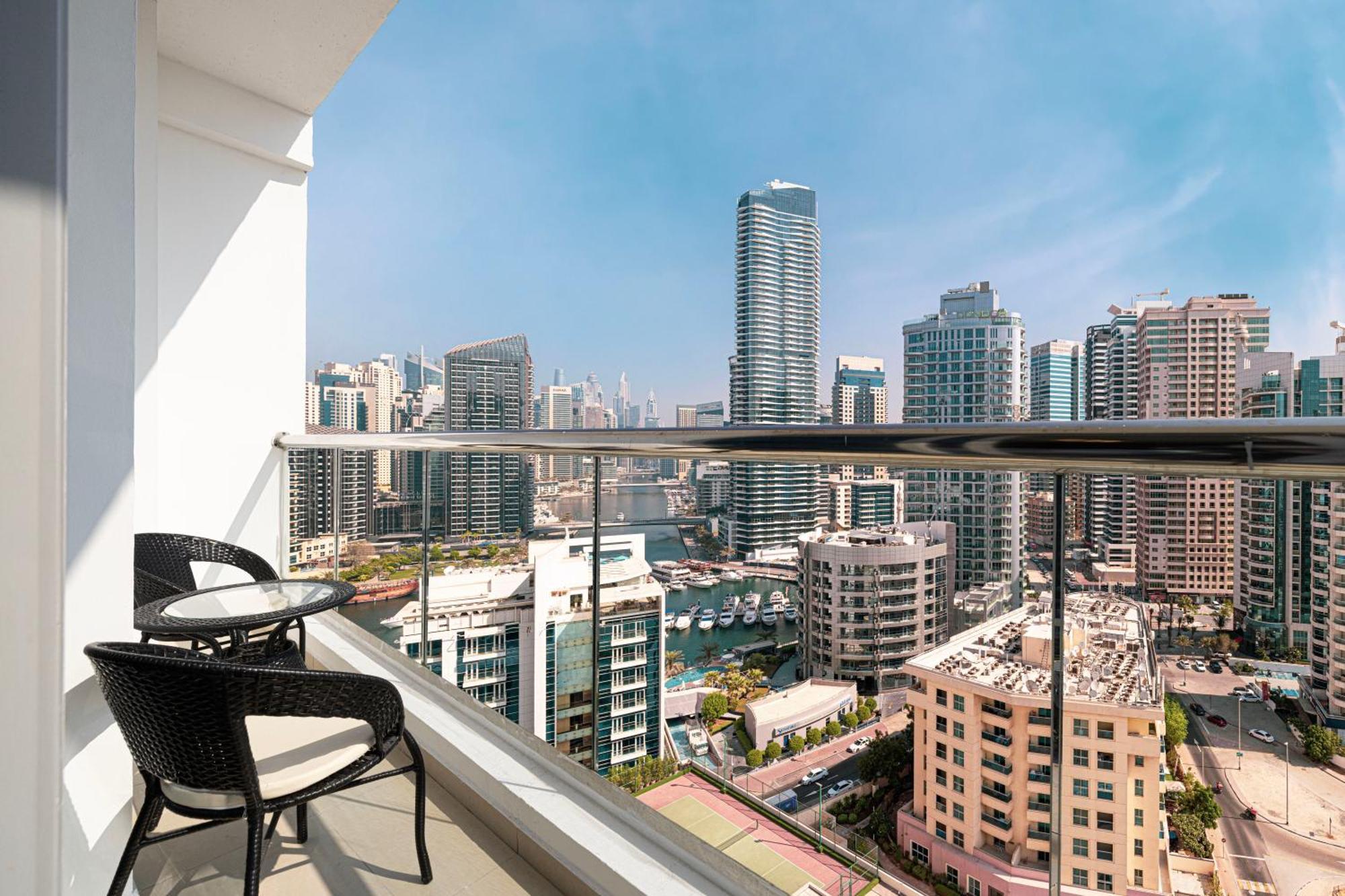 Cozy Urban 2br In Dec Tower Marina *