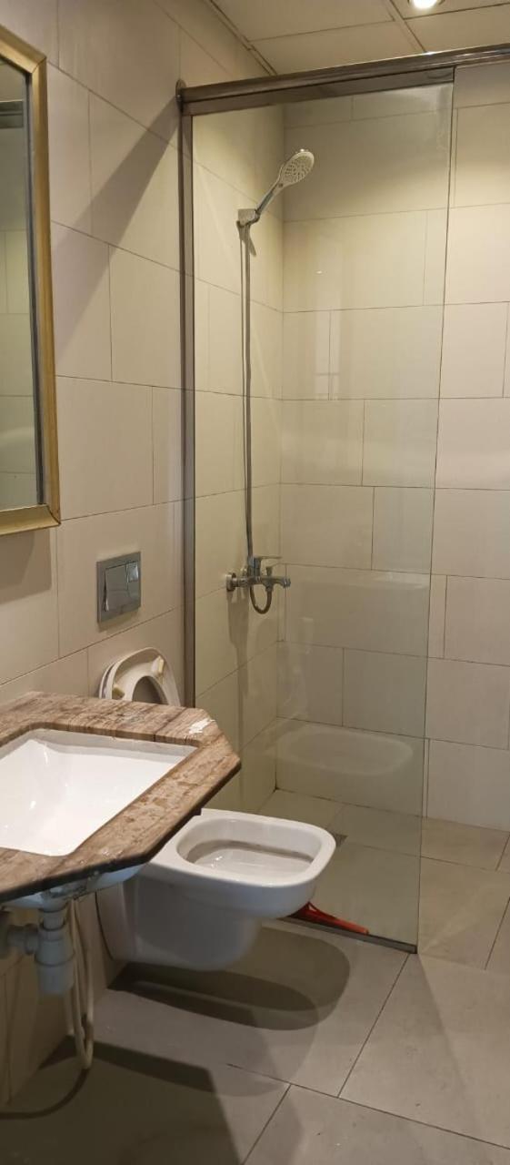 Apartment Affordable Male Bed Space In Deira Upper, Lower Bed