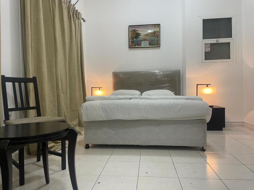Homestay Furnished Next To Burjuman Metro Exit-4