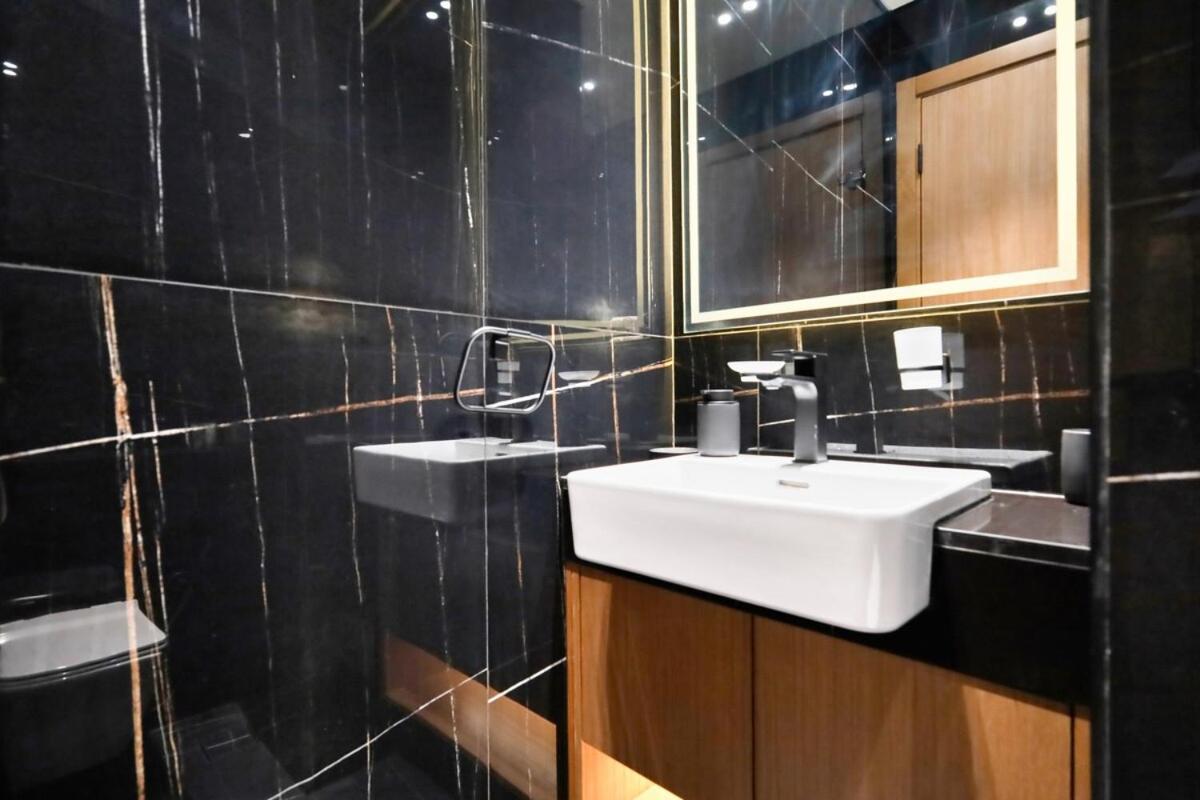 Apartment Beautiful 1 Bed In Binghatti House Jvc *