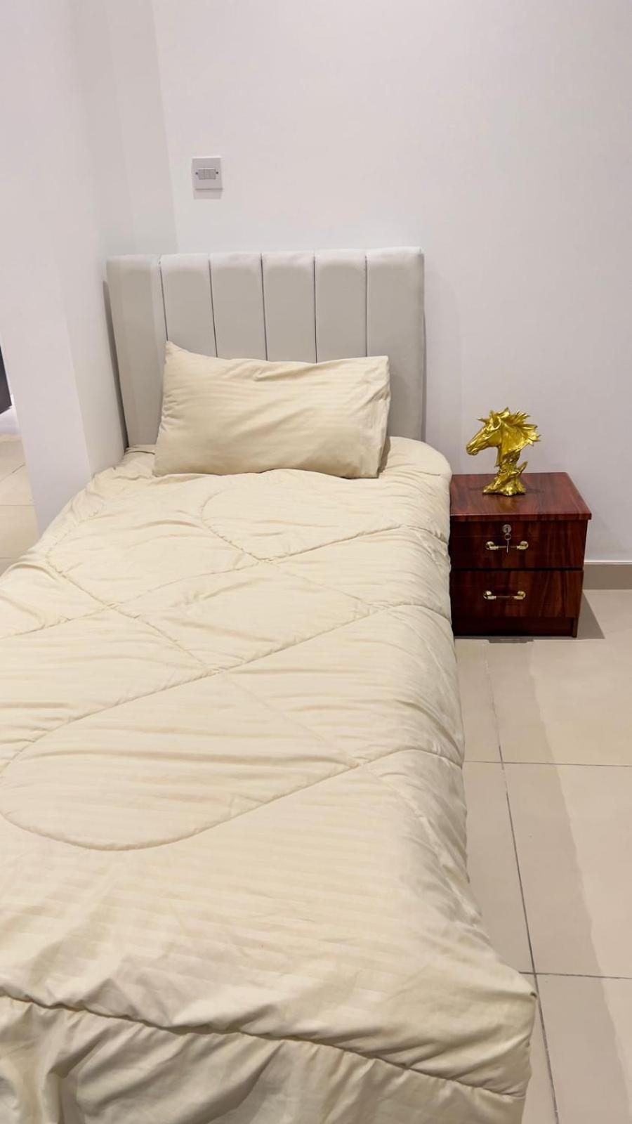 Amiqa Homes Dip 1 * Dubai