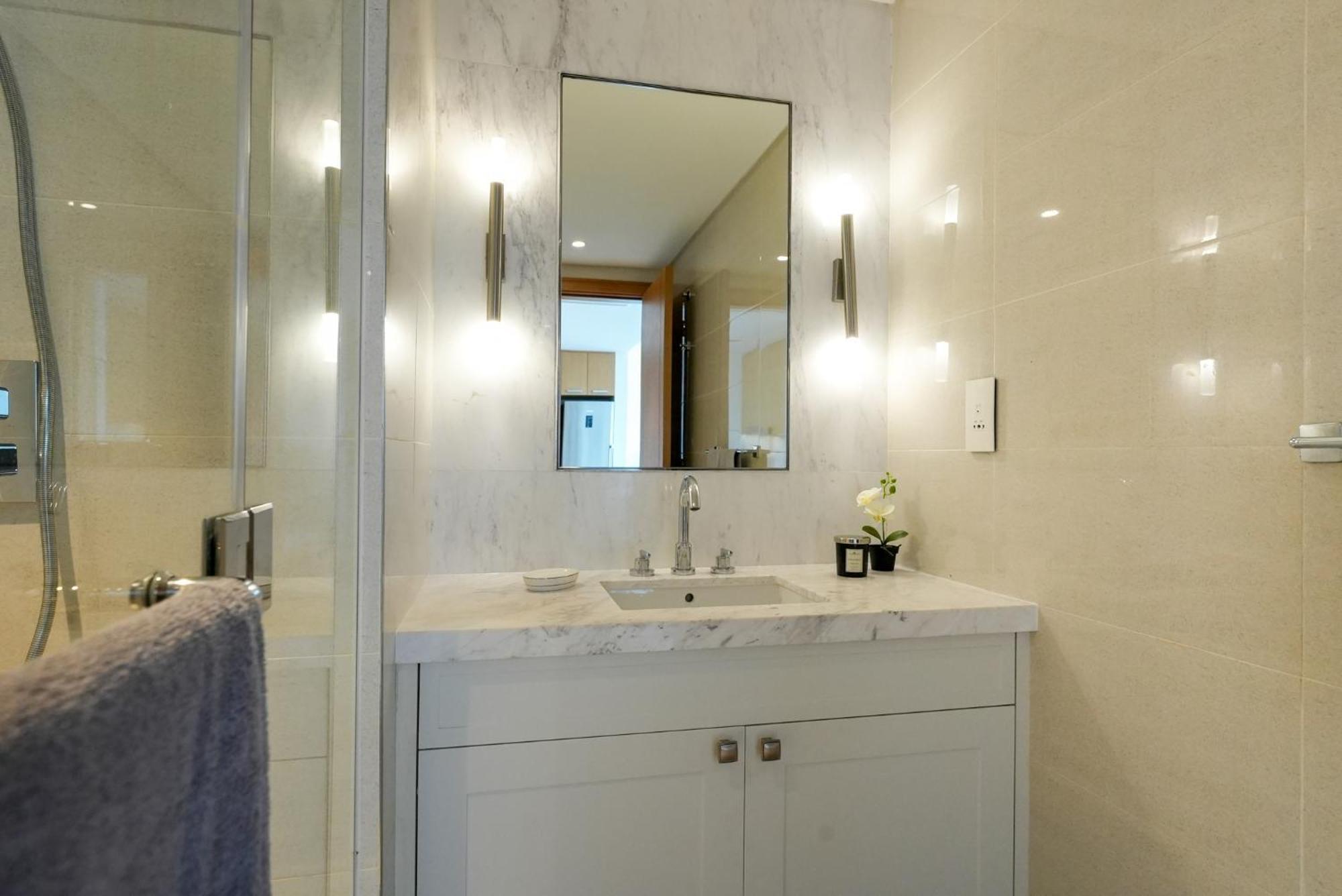 Holiday home Luxurious 1br In Opera Grand 5 Mins Walk To Burj Khalifa Dubai