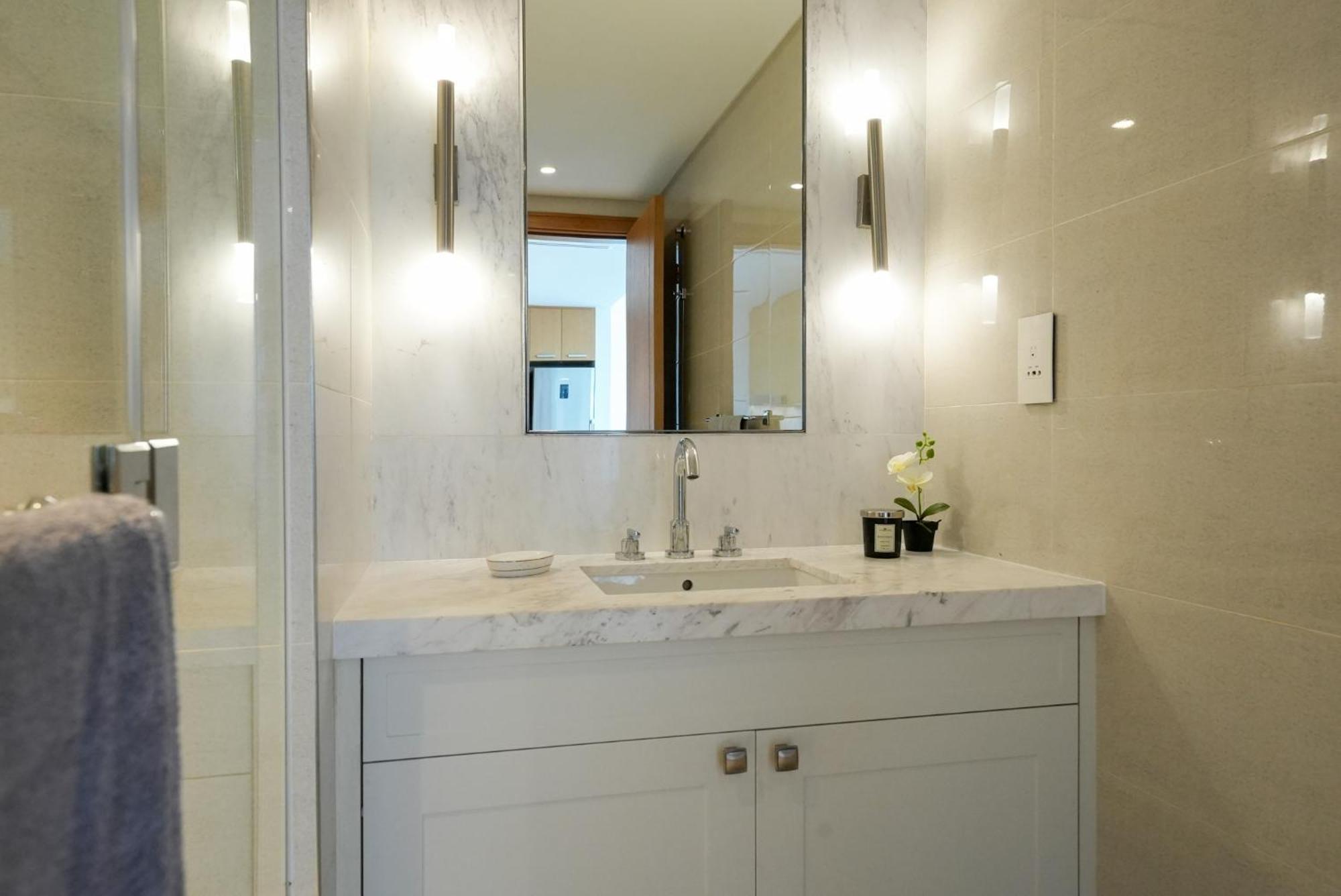 Luxurious 1br In Opera Grand 5 Mins Walk To Burj Khalifa