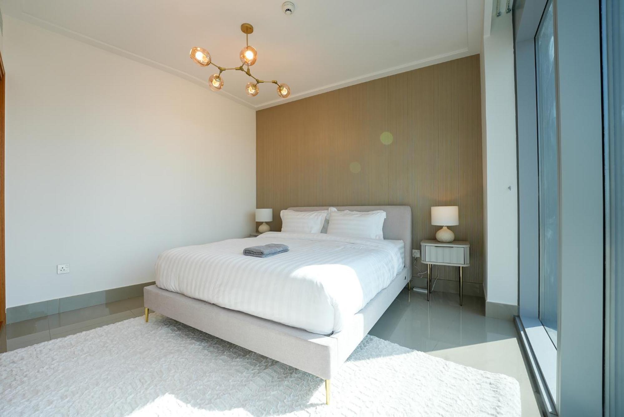 Luxurious 1br In Opera Grand 5 Mins Walk To Burj Khalifa Dubai