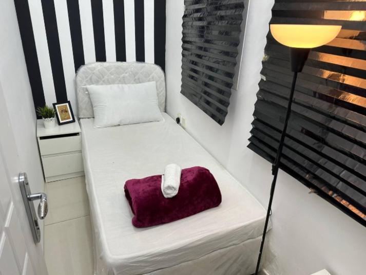Partitioned Single In Al Barsha 1 Near Metro *