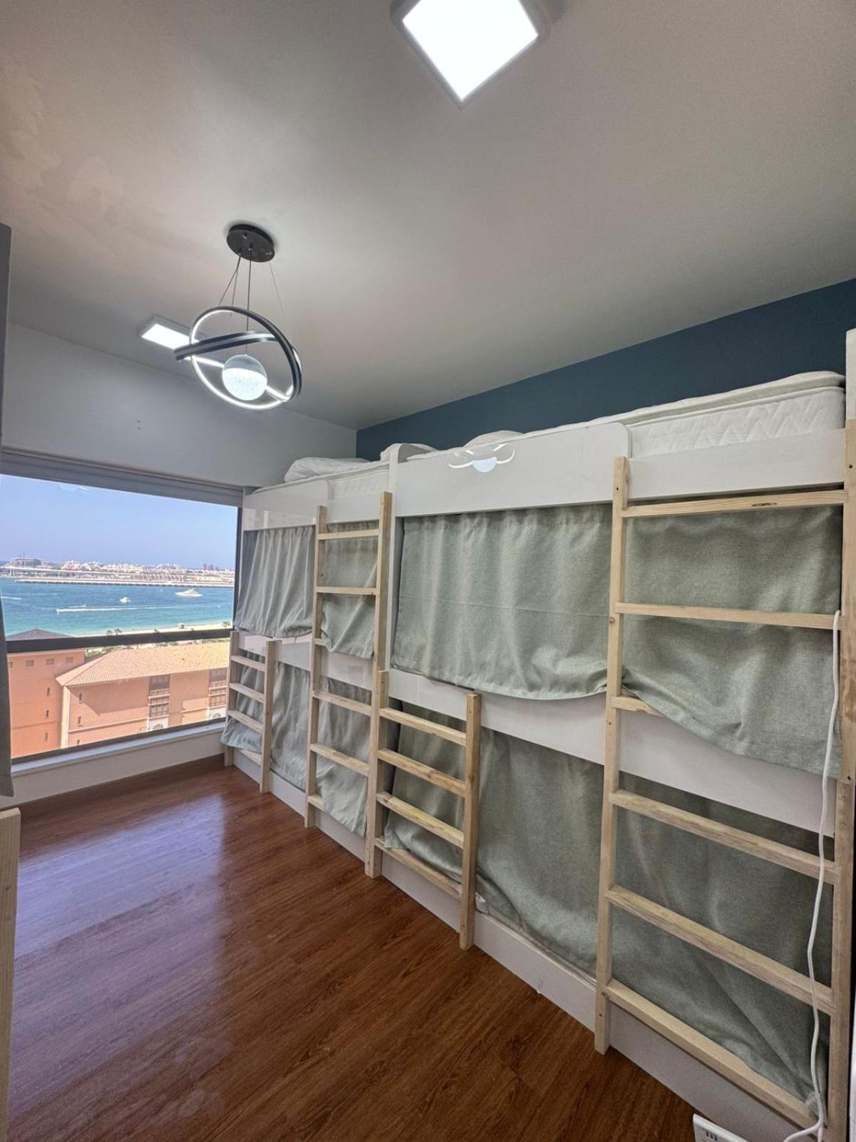 Shared Bed Space Sadaf 5 * Dubai