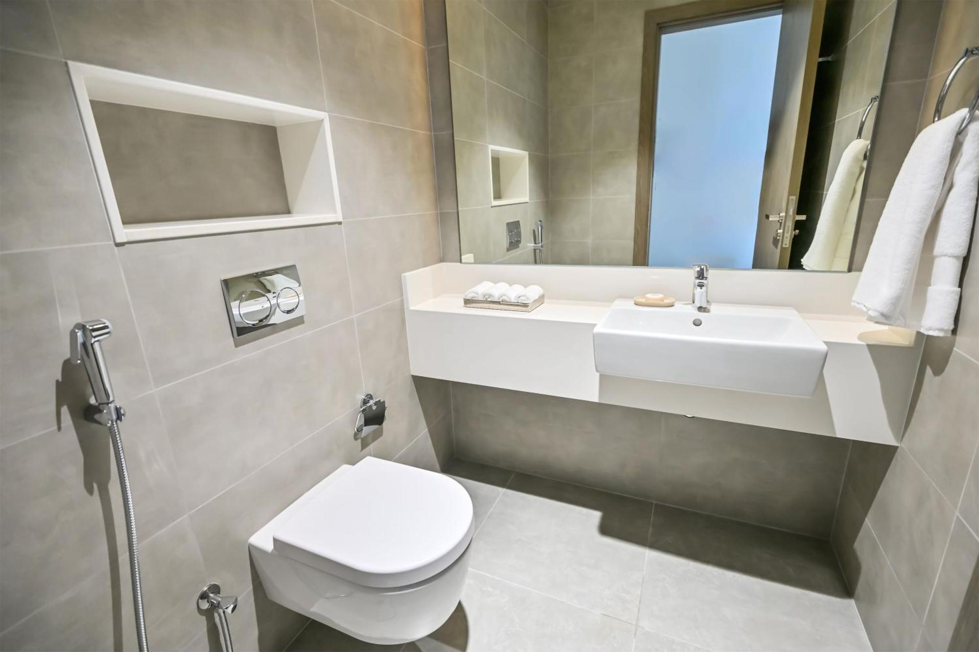 Modern 1br In District One Meydan Apartment