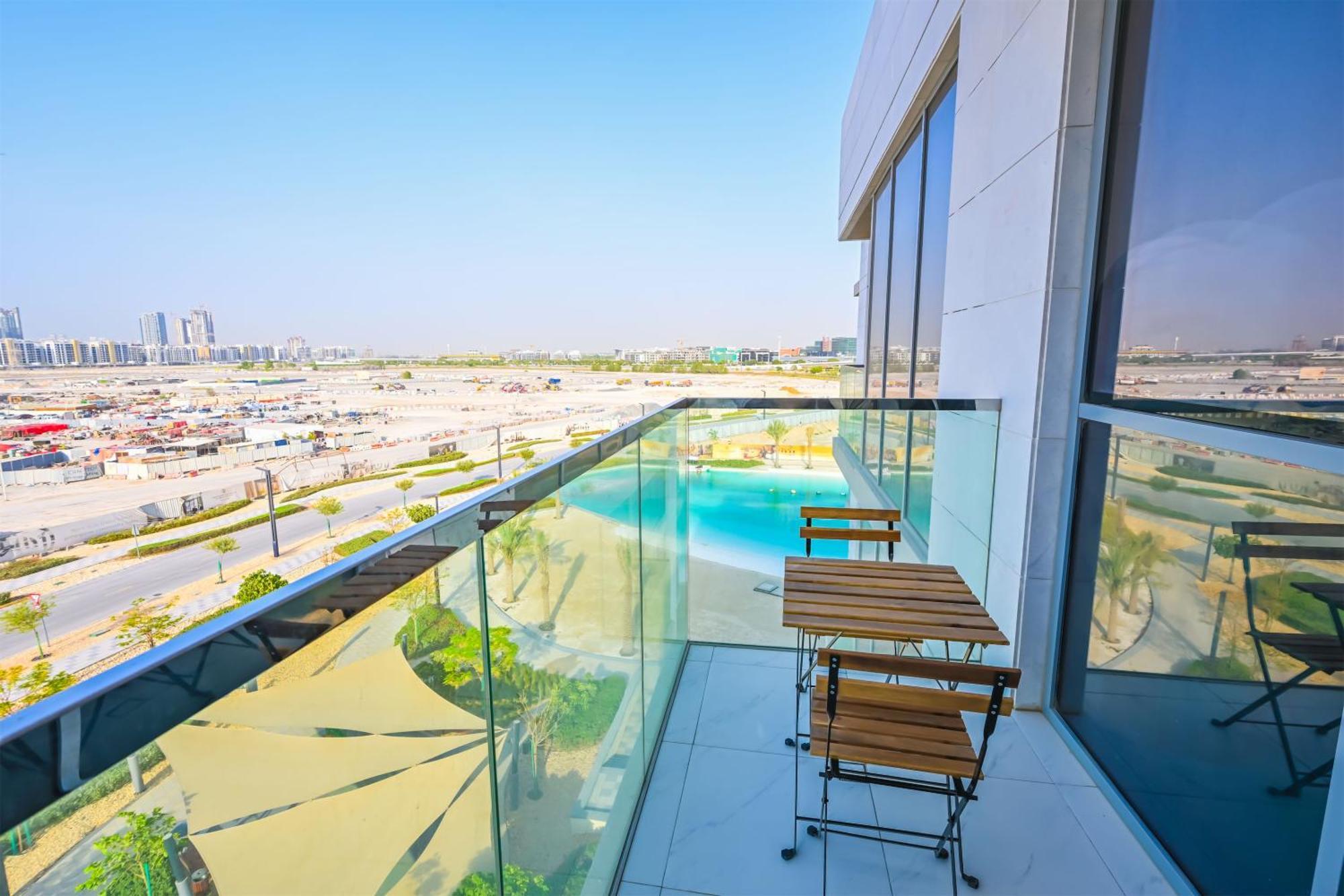 Stylish 1br By The Lagoon In District One Meydan Dubai