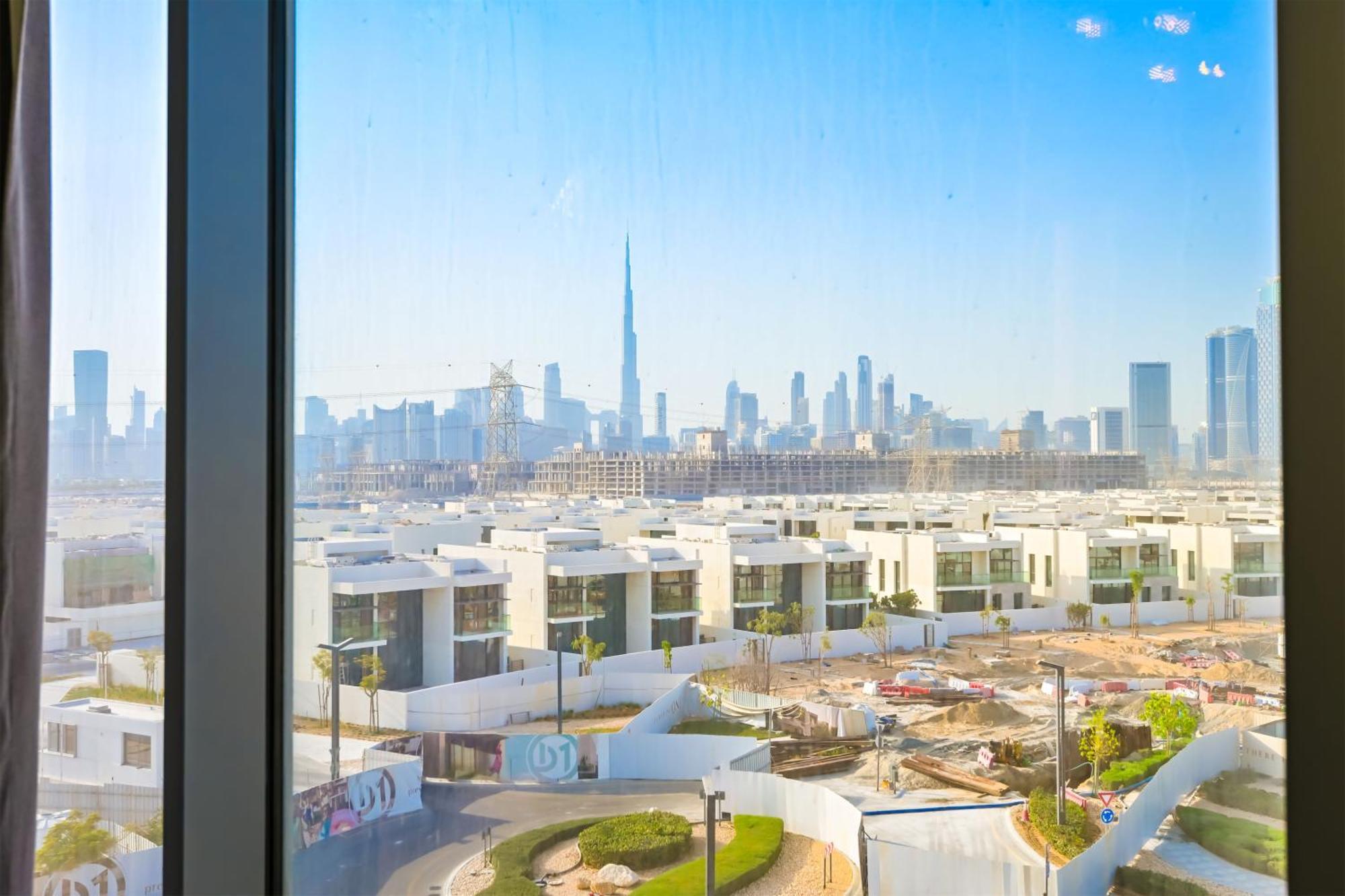 Stylish 1br By The Lagoon In District One Meydan Dubai
