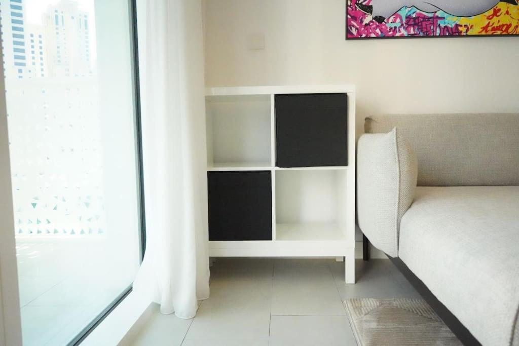 Aura Luxury - & Infinity Pool Apartment Dubai
