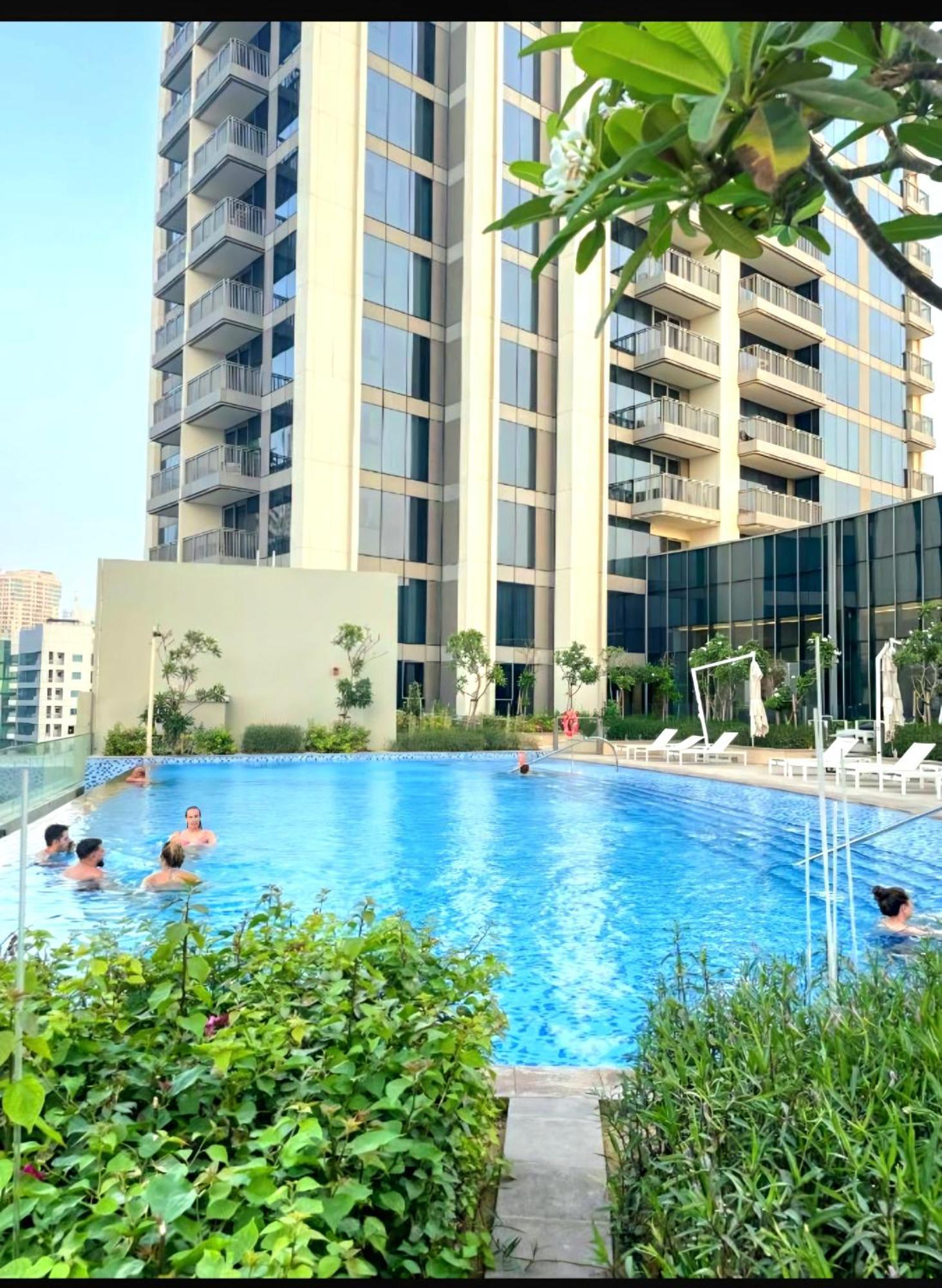 Marinavista Bluewaters Island 52 42 Marina 2 Br-beach-sea View *