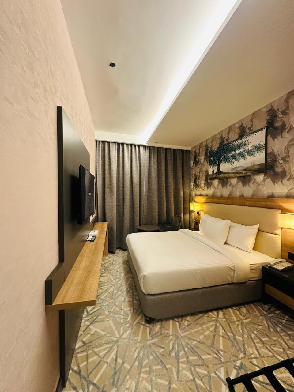 Sky Park Hotel