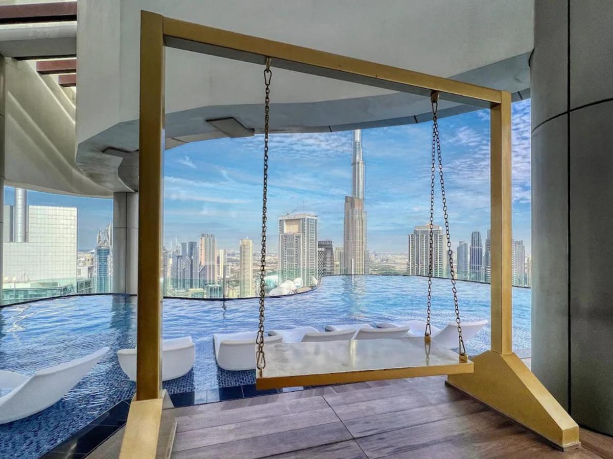 Stunning 2br With Burj View & Infinity Pool Apartment *