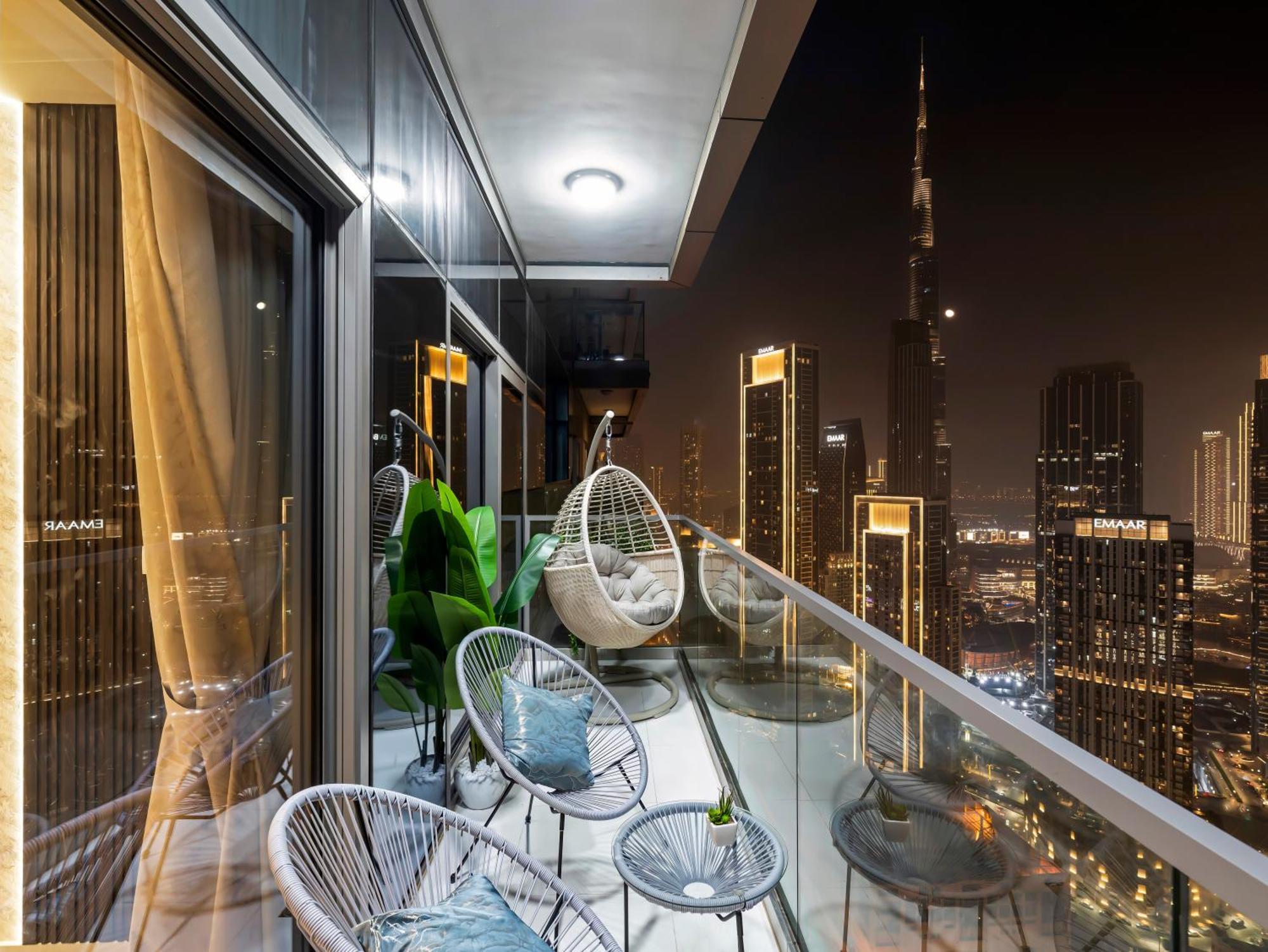 Stunning 2br With Burj View & Infinity Pool Dubai