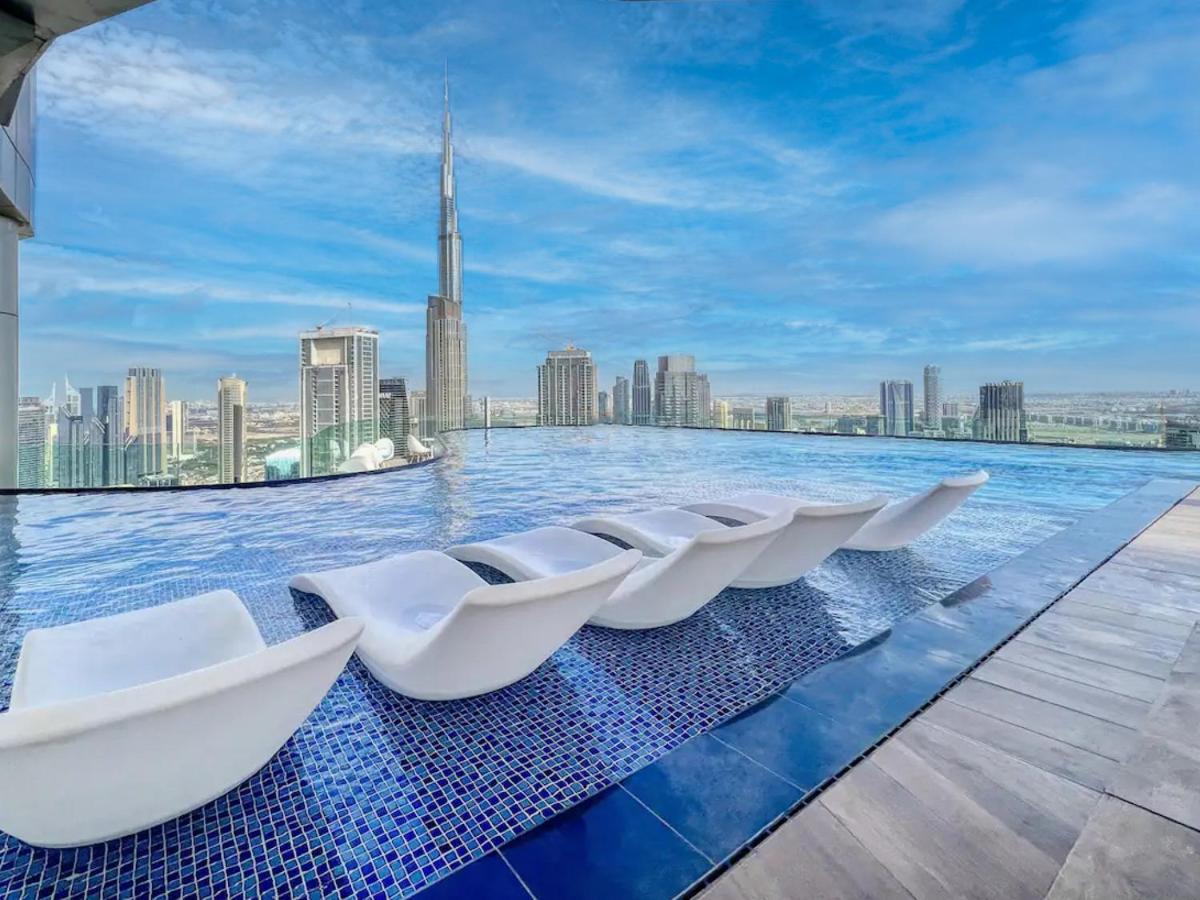 Stunning 2br With Burj View & Infinity Pool Apartment