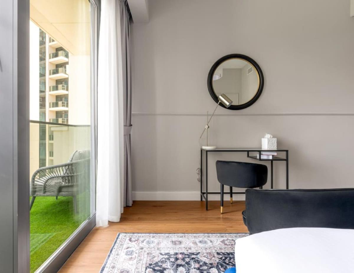 Luxurious 4br With Full Burj Khalifa And Fountain Views, Downtown Apartment *