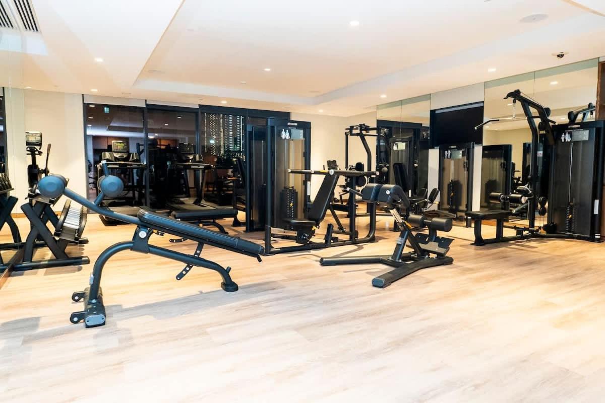 Apartment Luxurious 4br With Full Burj Khalifa And Fountain Views, Downtown *