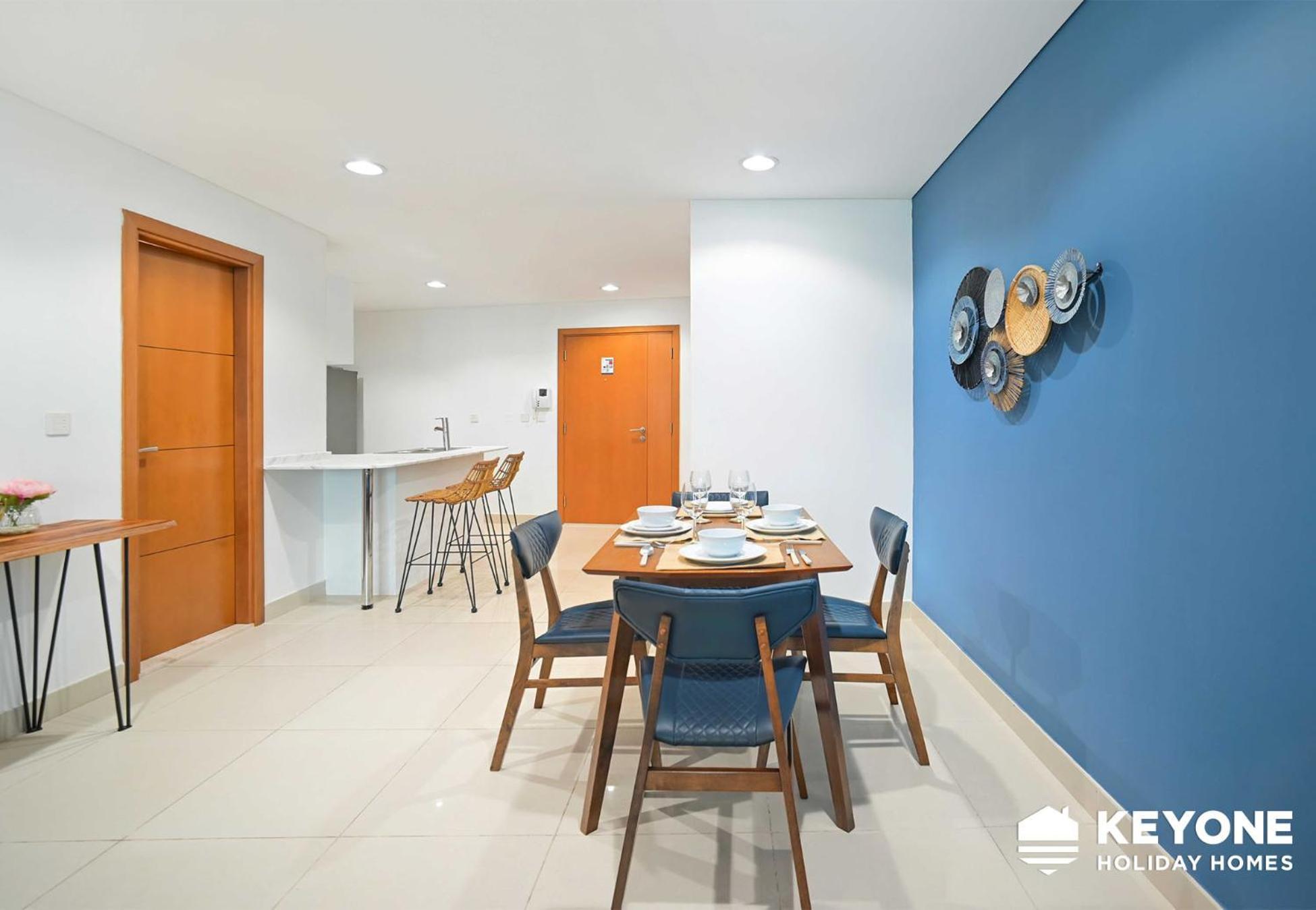 Fascinating Ocean Views In A One Bedroom Apartment *