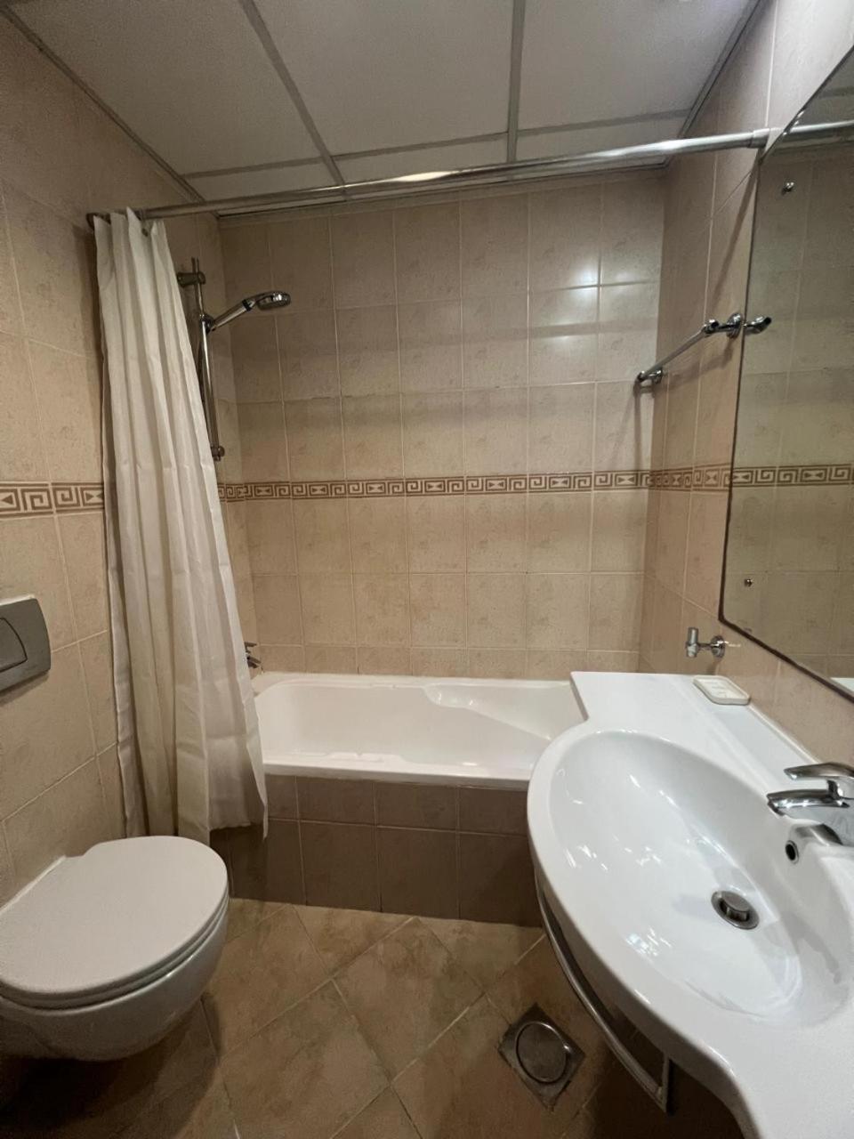 Apartment Luxury One Bedroom In Marina *