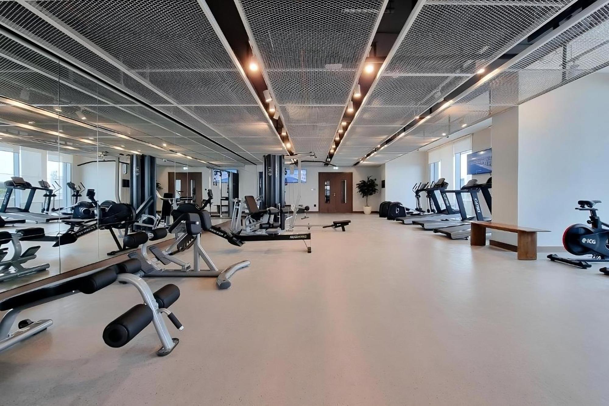 Isle 2, Emaar Beachfront - Mint Apartment Dubai