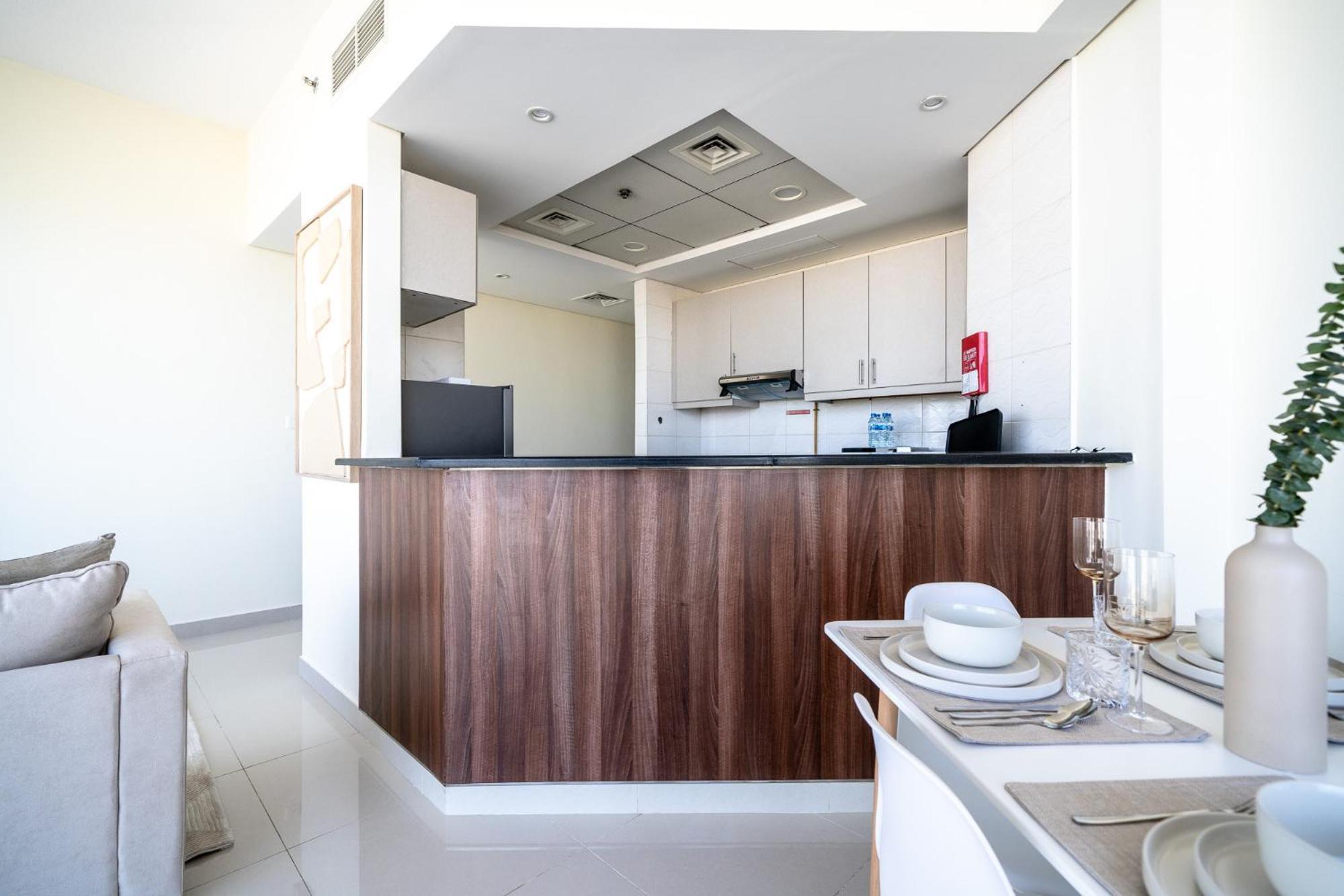 Alh Vacay - 1 Bedroom In Reef Jvc Apartment
