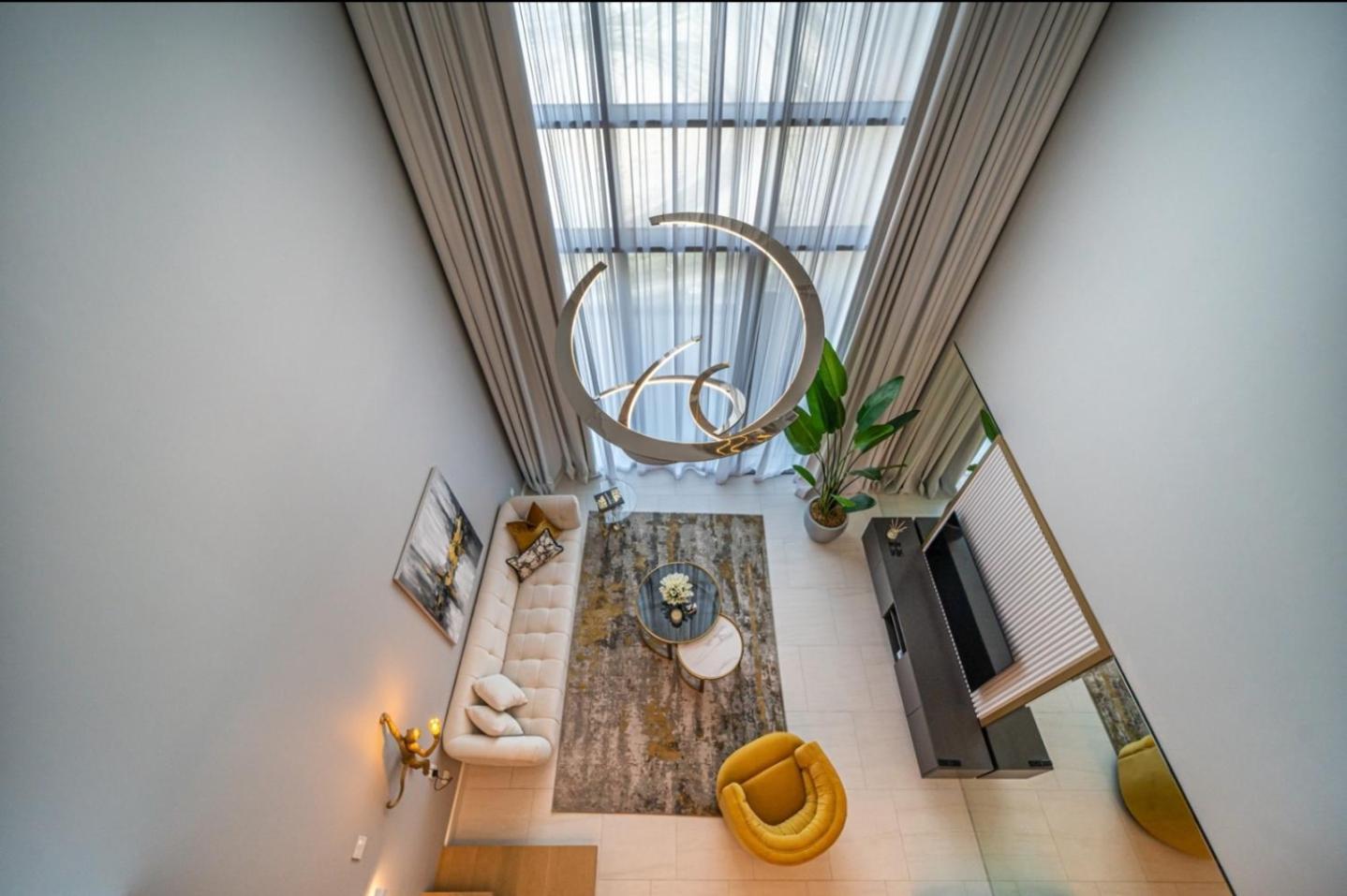 Apartment Iconic 1bedroom Duplex With Skyline Views Near Downtown & Burj Khalifa *