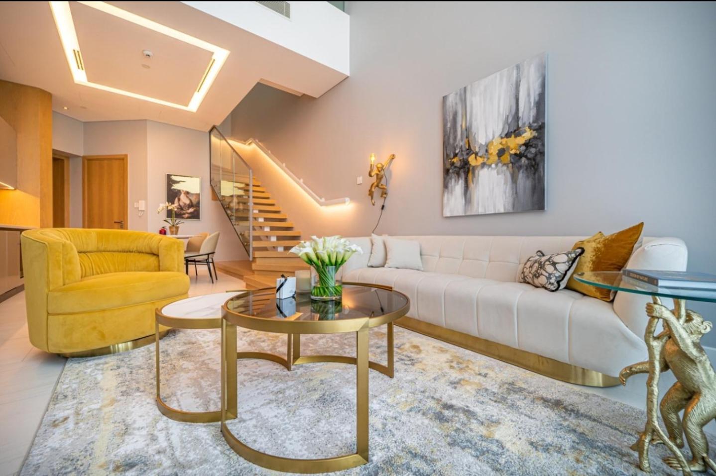 Apartment Iconic 1bedroom Duplex With Skyline Views Near Downtown & Burj Khalifa *