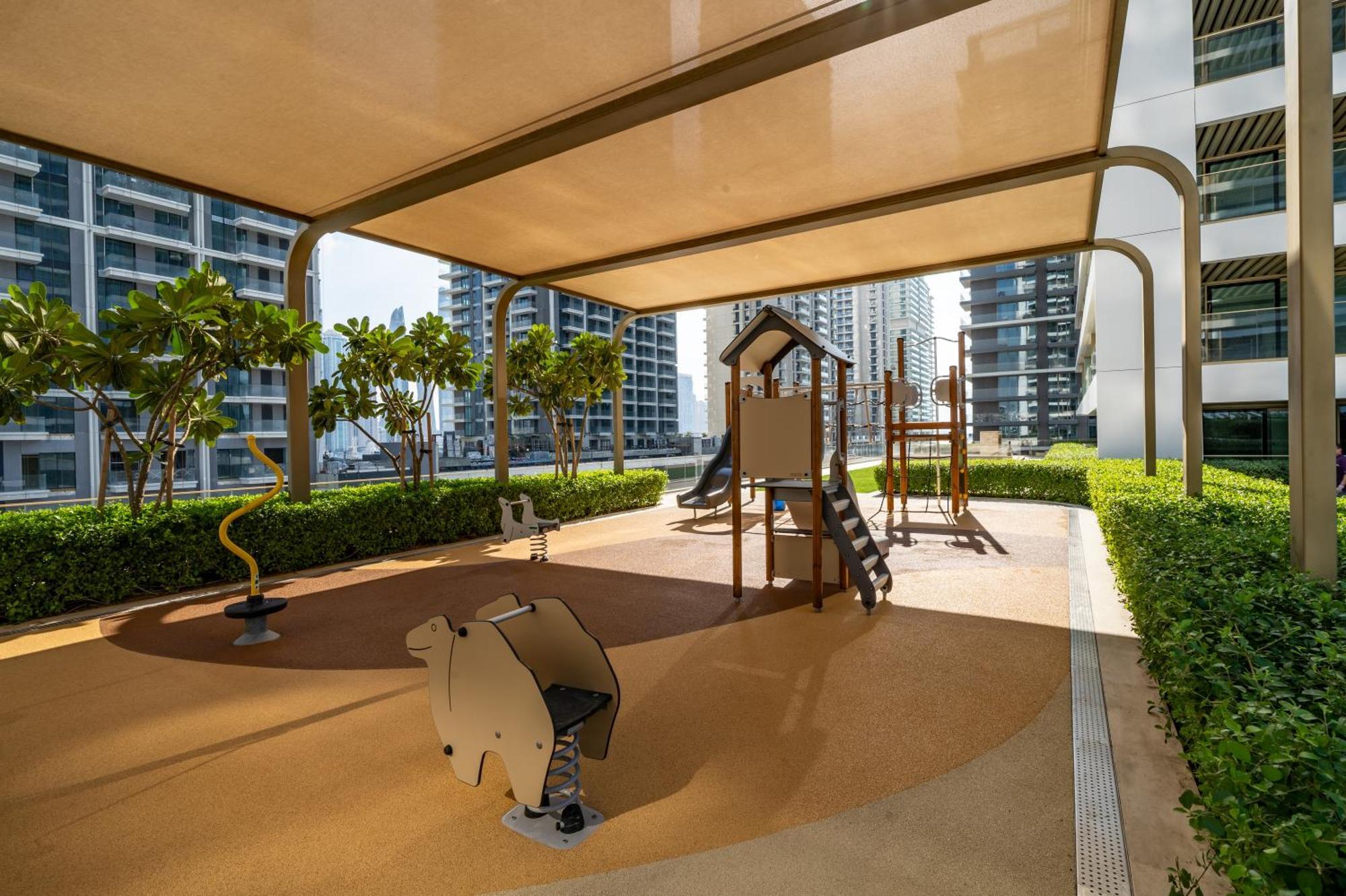 Homes Beyond Newly Furnished 2br With Access Apartment