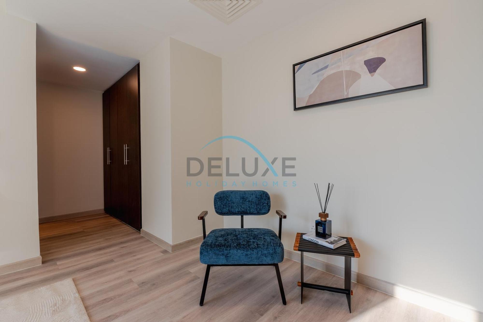 Contemporary 2br With Own Outdoor Jacuzzi In The Point, Marina By Deluxe Homes *