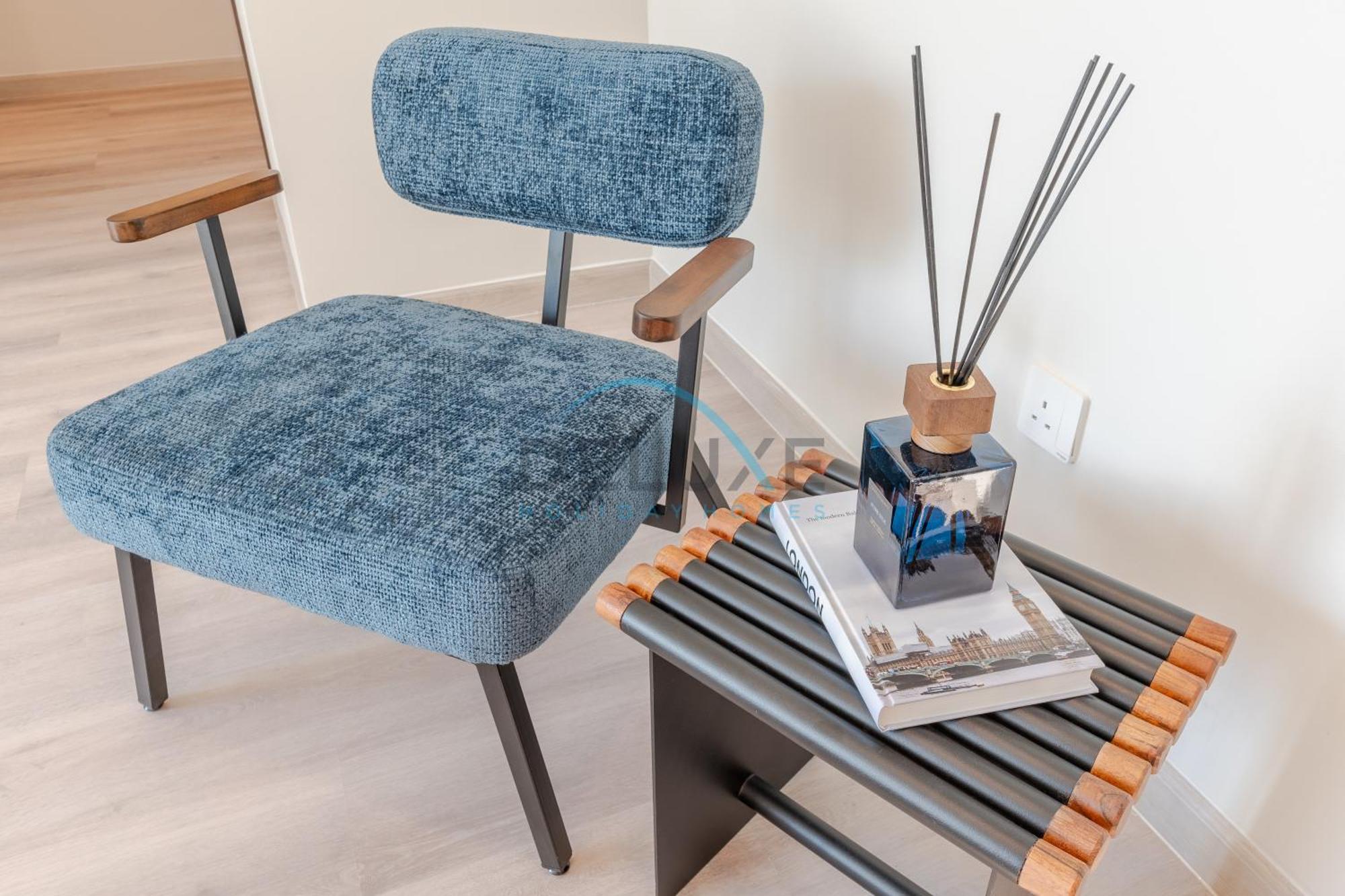 Apartment Contemporary 2br With Own Outdoor Jacuzzi In The Point, Marina By Deluxe Homes