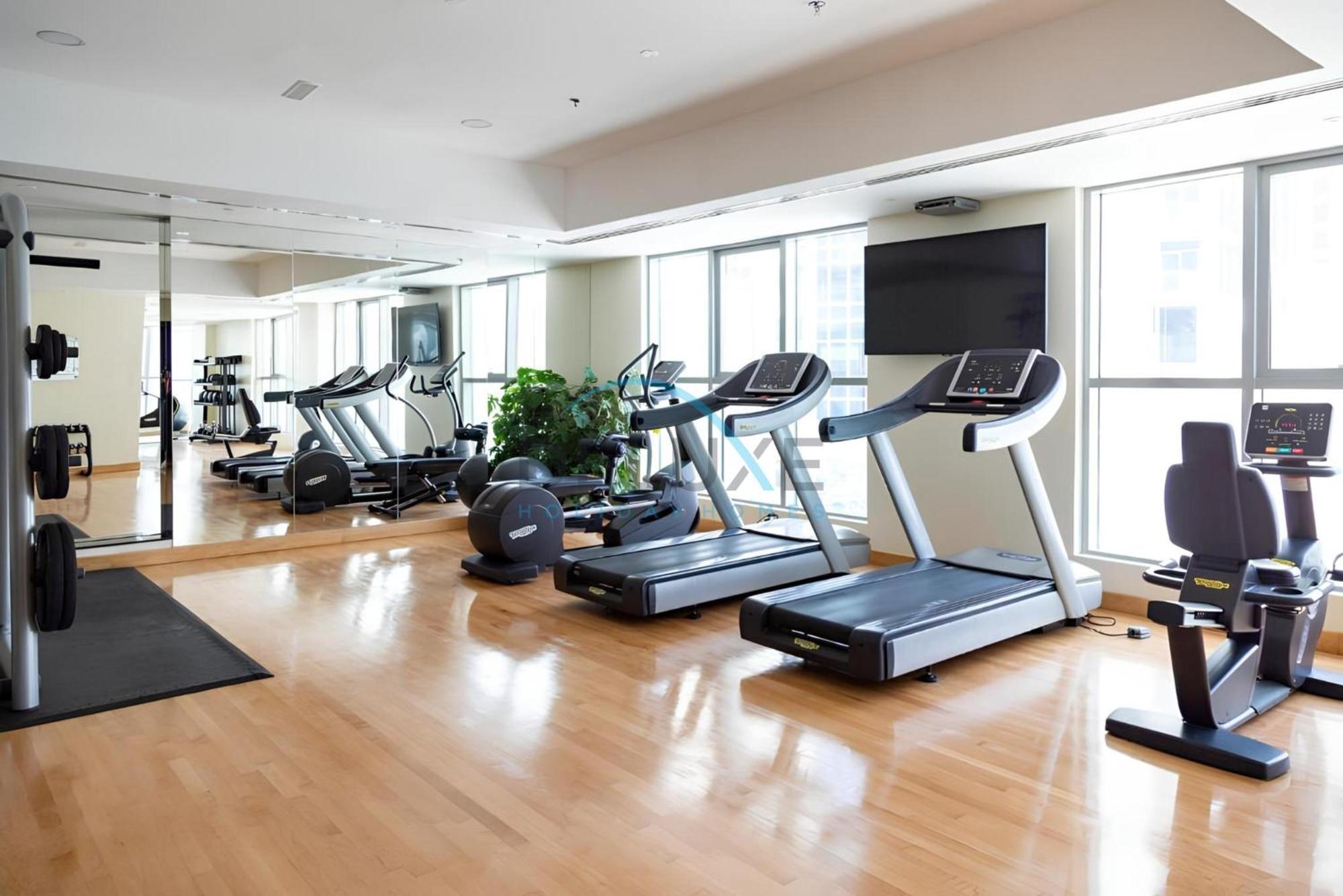 Apartment Contemporary 2br With Own Outdoor Jacuzzi In The Point, Marina By Deluxe Homes *