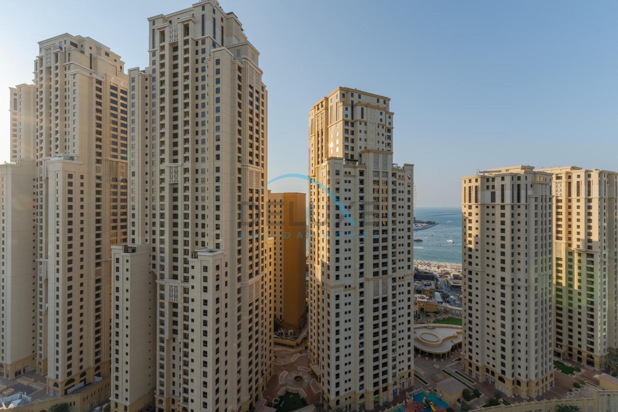Apartment Contemporary 2br With Own Outdoor Jacuzzi In The Point, Marina By Deluxe Homes Dubai