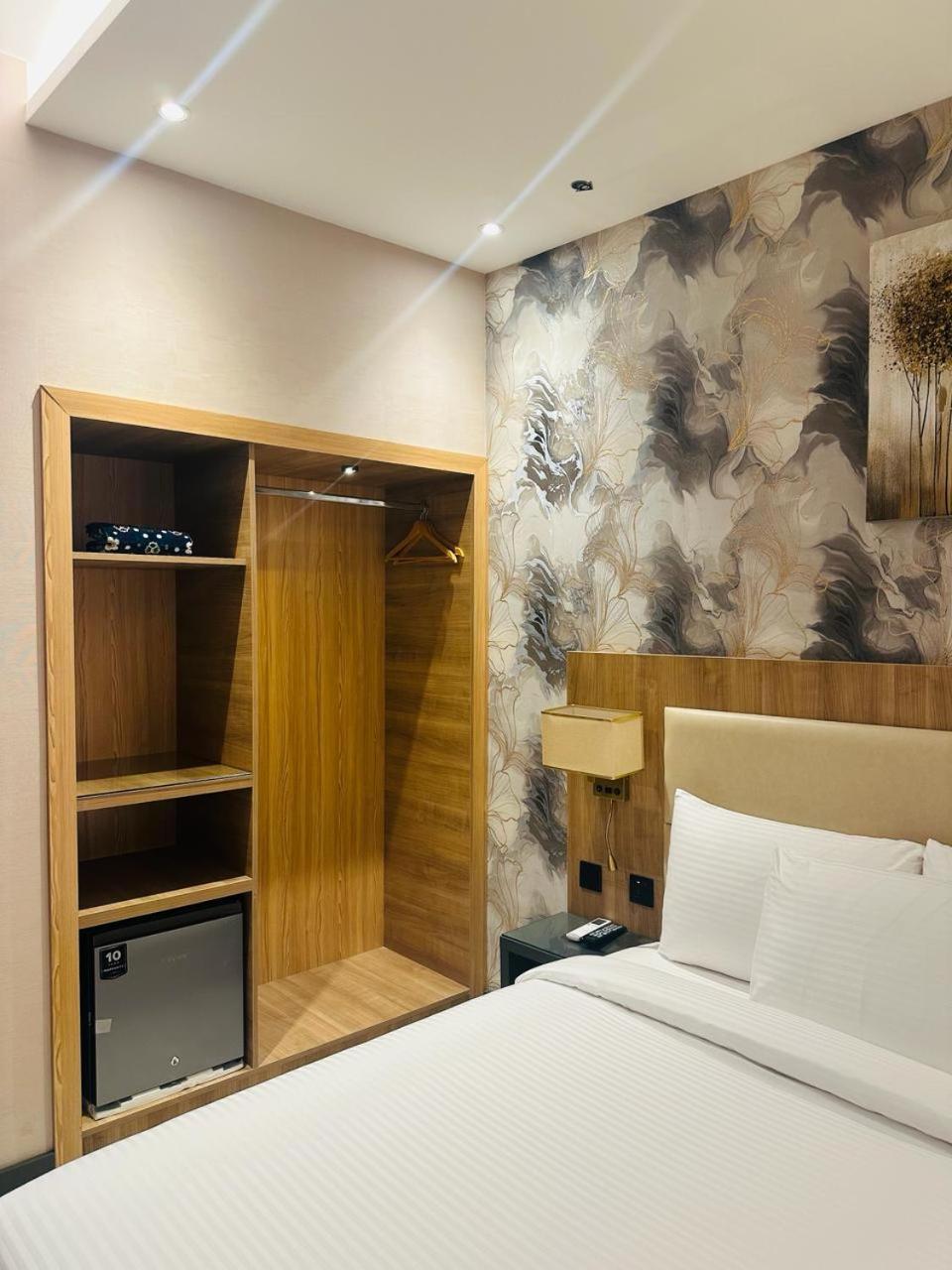 Sky Park Hotel Dubai