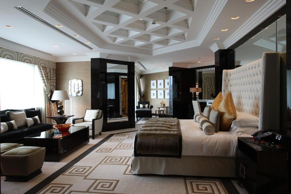 Moevenpick Grand Al Bustan Hotel 5*