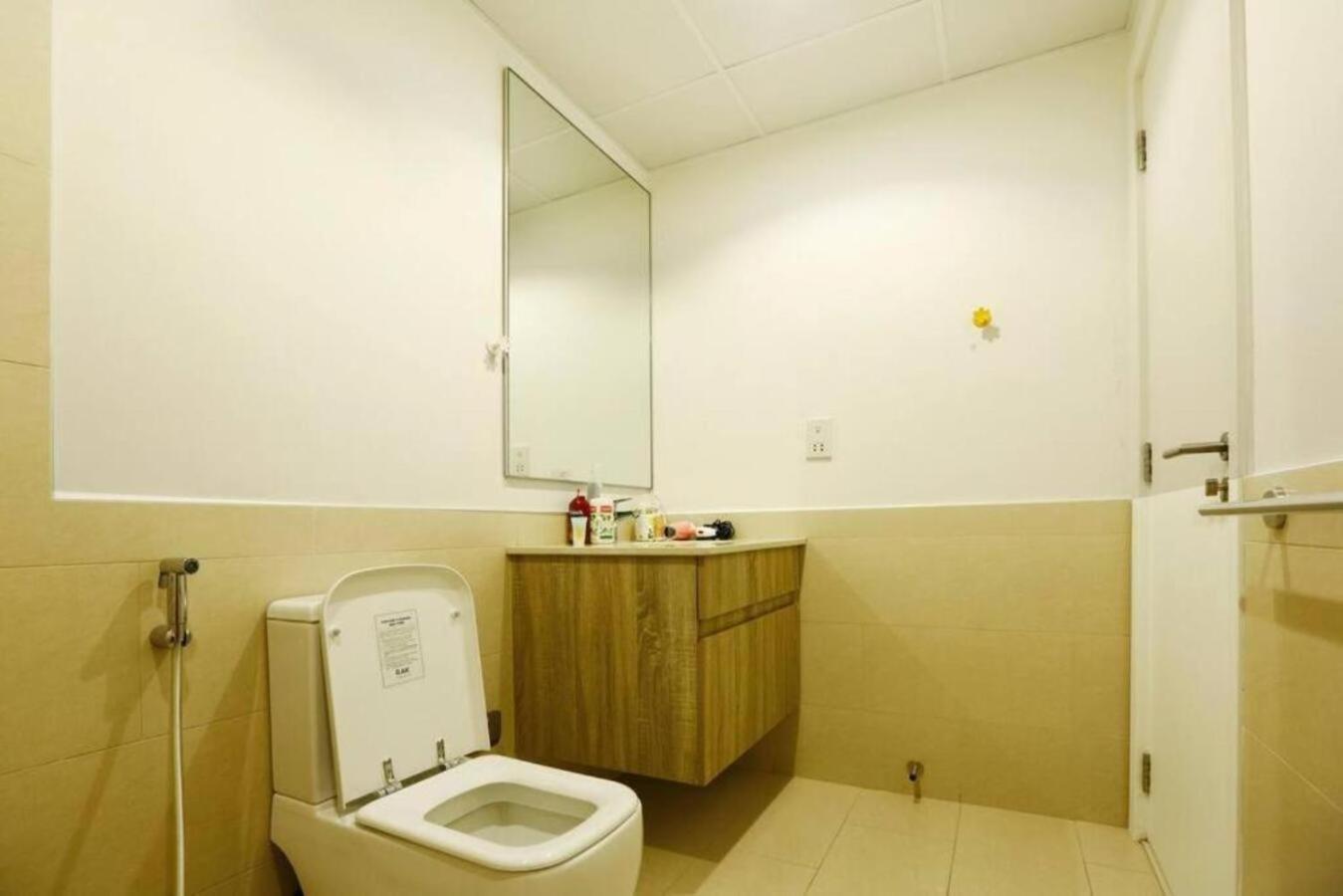 Brown Stone - Miracle Garden Apartment