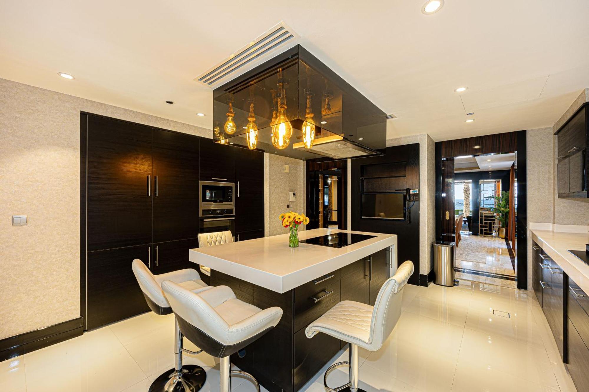 Lux 5-br With Ocean View - Palm Jumeriah Dubai