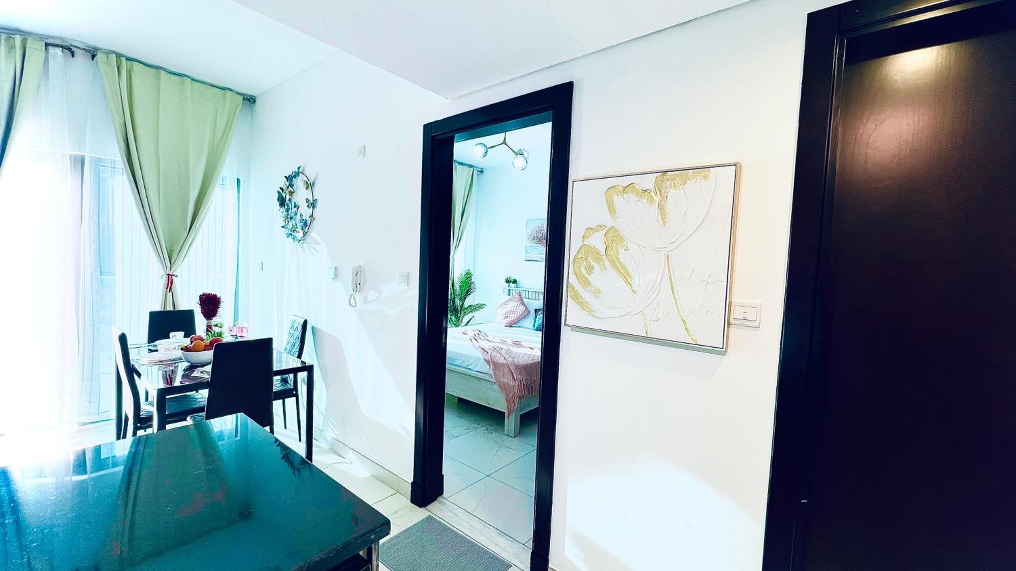 Spacious One Bedroom , Balcony, Pool & Garden View By Trueurbanbb