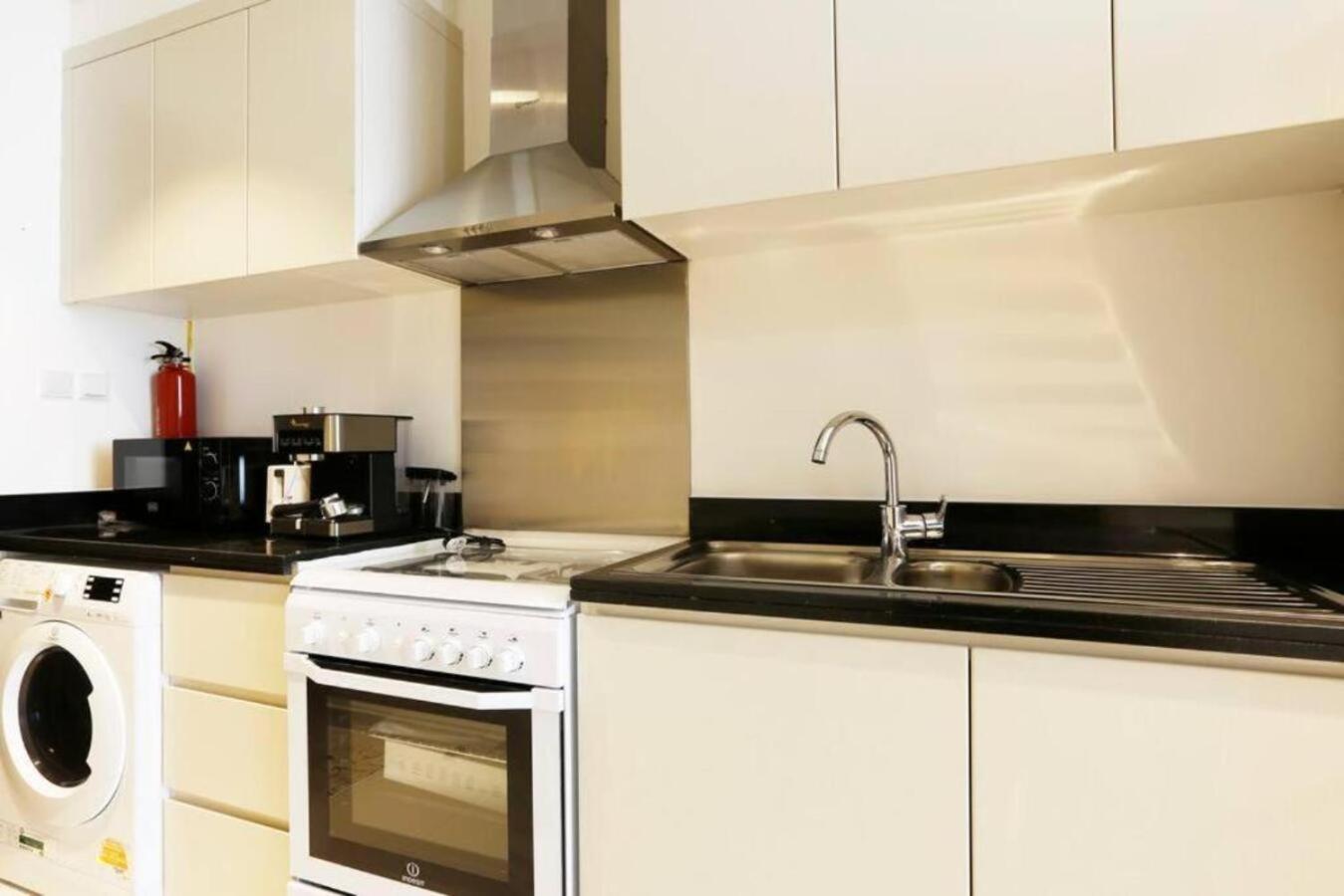 Brown Stone - Carson View * Dubai