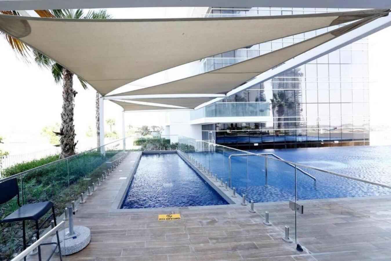 Brown Stone - Carson View * Dubai
