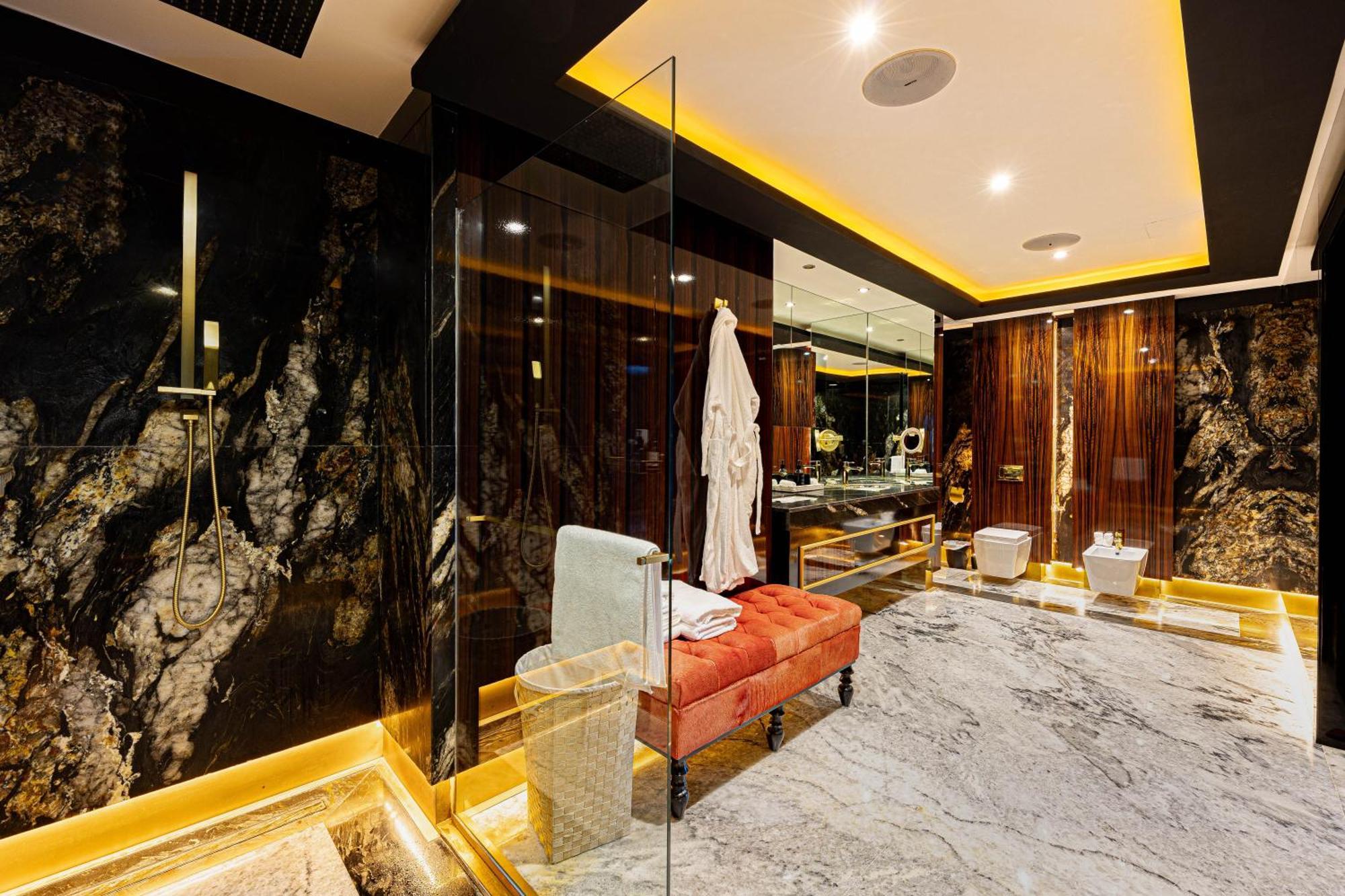 Lux 5-br With Ocean View - Palm Jumeriah Villa Dubai