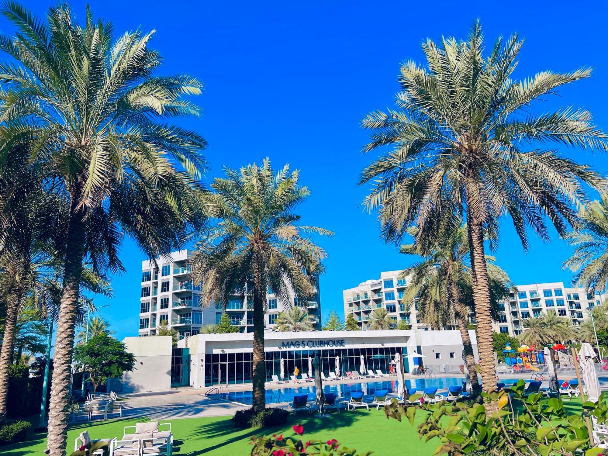 Spacious One Bedroom , Balcony, Pool & Garden View By Trueurbanbb Apartment Dubai